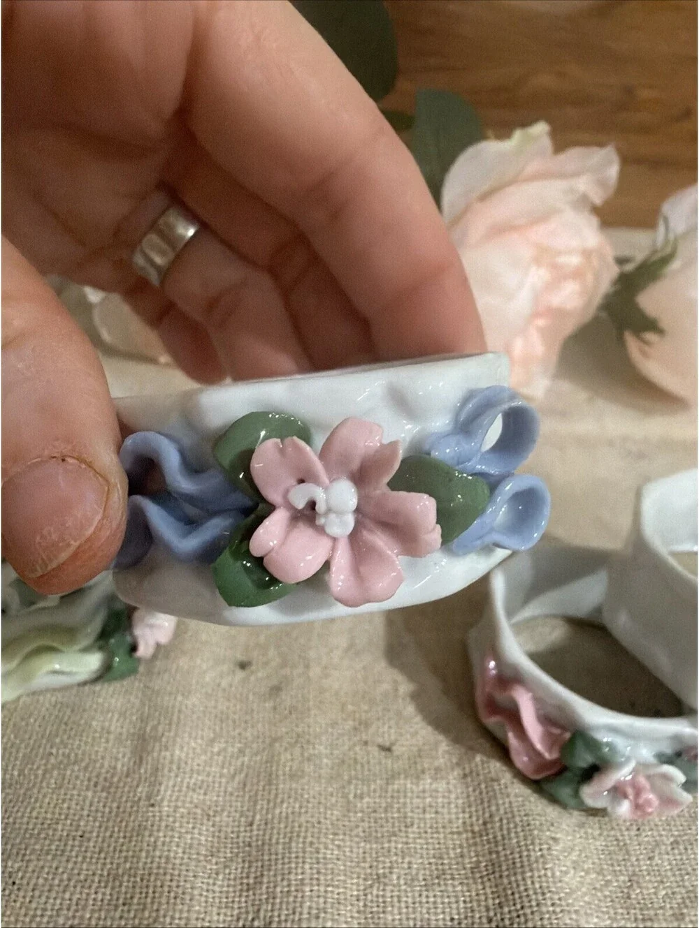 Set 6 VTG Porcelain Floral Napkin Ring Cottage Shabby Chic Garden Tea Party